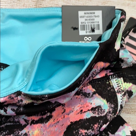 ☀️NWT Infinite Legging Crop☀️ - Picture 5 of 5